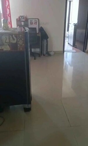 Room in 1 BHK Apartment at Gomti Nagar – for Rent