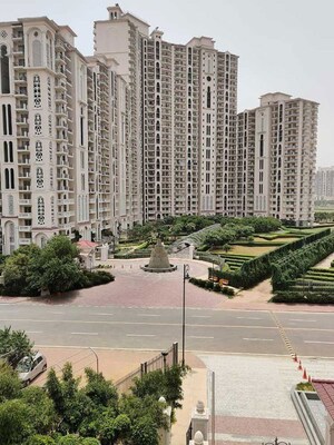 1 BHK Builder Floor For Rent in Sector 52