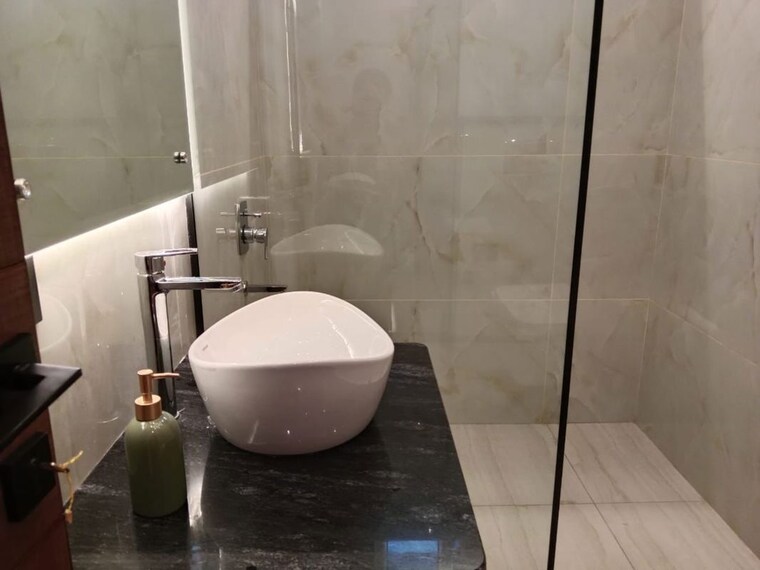 Bathroom, dlf city phase 3 1 Bedroom 1250 Sq.Ft. Builder Floor In Dlf City Phase 3 Gurgaon 9864277