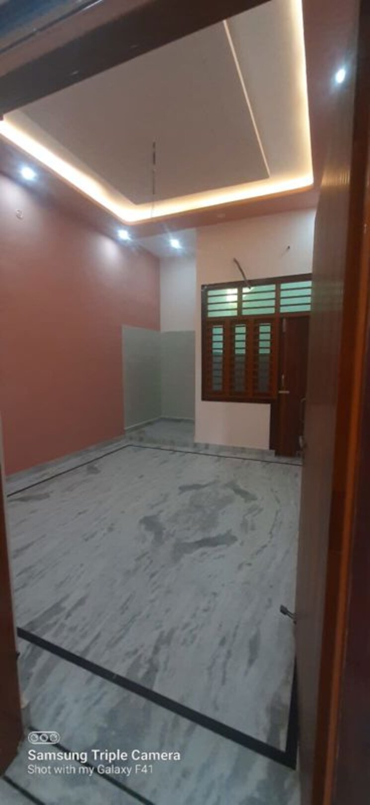 Room, ganga nagar 3 Bedroom 130 Sq.Yd. Independent House In Ganga Nagar Meerut 9864284