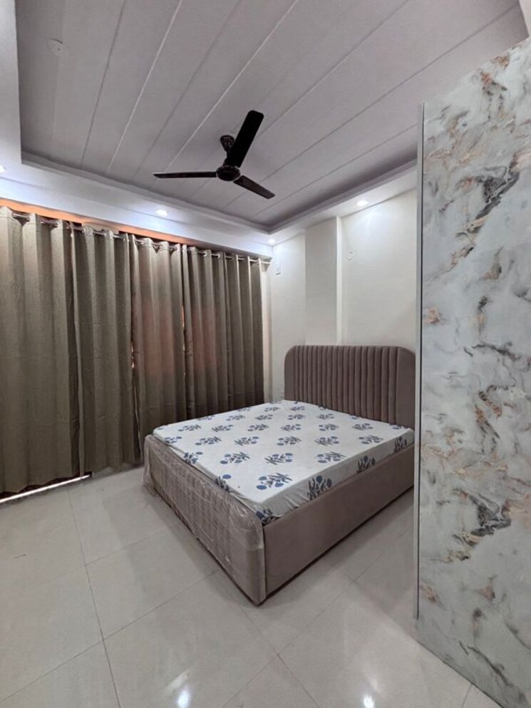 Bedroom, dlf-pink-town-house 1 RK 750 Sq.Ft. Builder Floor In Dlf City Phase 3 Gurgaon 9864288