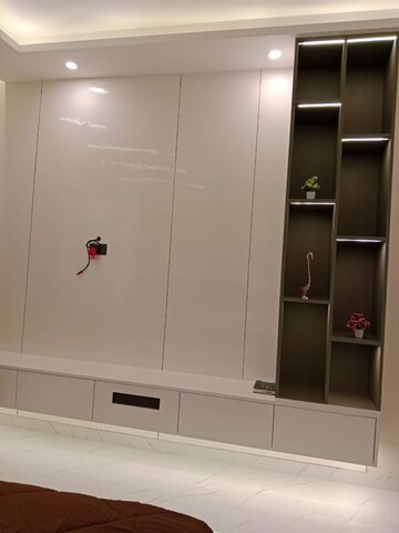 Furnished Amenities in 1 RK Builder Floor at DLF Pink Town House, Dlf City Phase 3 – for Rent