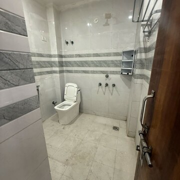 Bathroom in 2.5 BHK Builder Floor at Sector 63a – for Rent