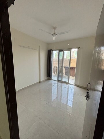 Room in 2 BHK Apartment at Signature Global City 81, Sector 81 – for Sale