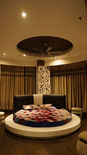 Bedroom in 5 BHK Penthouse at Mahagun Mezzaria, Sector 78 – for Rent