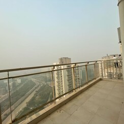 4 BHK + Servant Room,Extra Room Apartment For Rent in Conscient Heritage Max