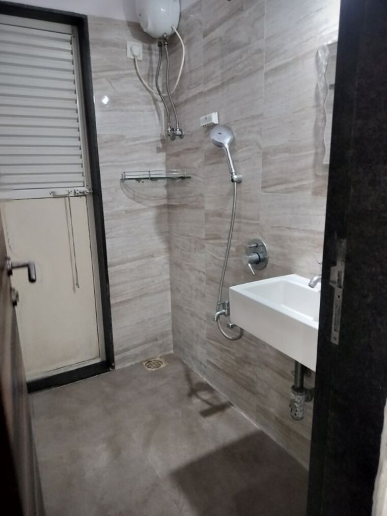 Bathroom, squarefeet-ace-square 1 Bedroom 642 Sq.Ft. Apartment In Thane West Thane 9864296
