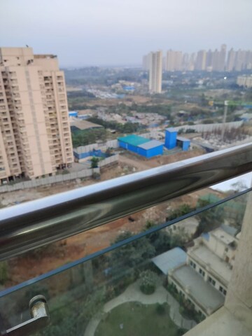 Swimming Pool in 1 BHK Apartment at Squarefeet Ace Square, Thane West – for Rent