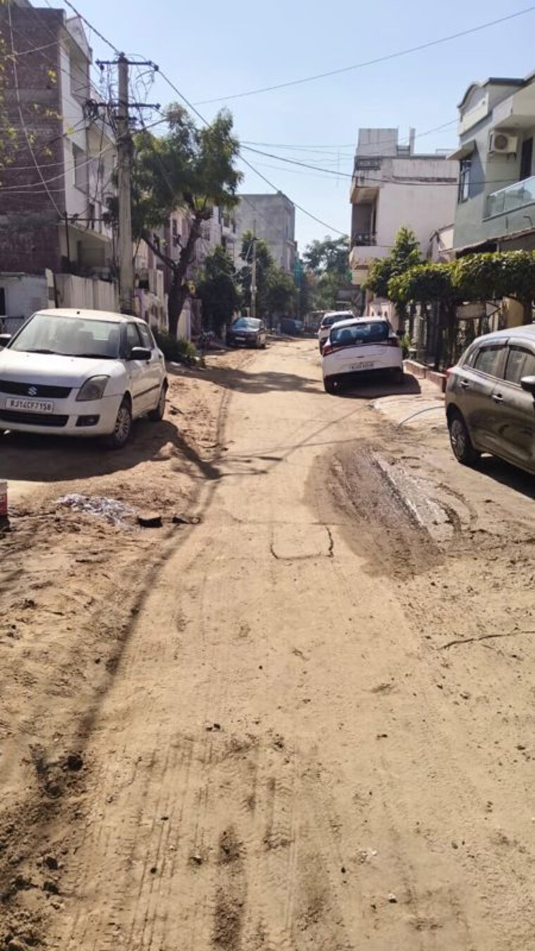  Parking, jaipur ajmer express highway 3 Bedroom 166 Sq.Yd. Independent House In Jaipur Ajmer Express Highway Jaipur 9864304