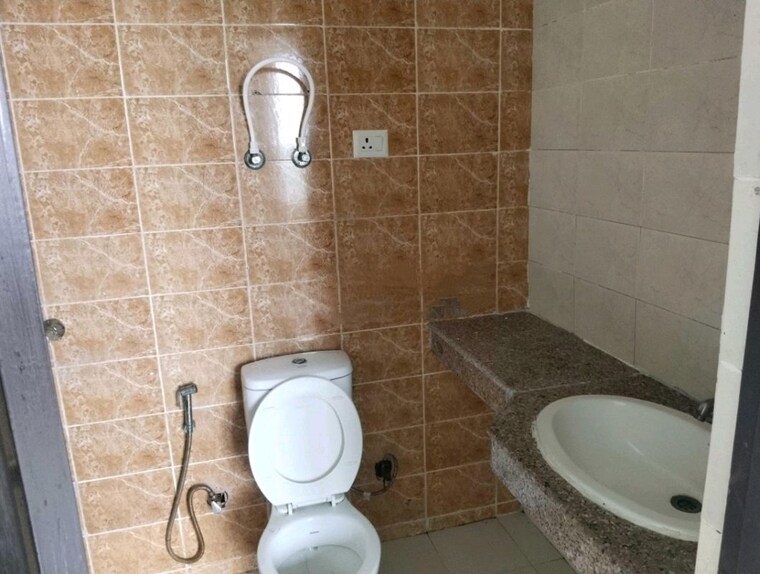 Bathroom, dasnac-the-jewel 2 Bedroom 1260 Sq.Ft. Apartment In Sector 75 Noida 9864313