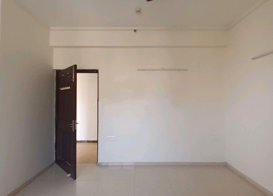 2 BHK + Pooja Room Apartment For Sale in Dasnac The Jewel