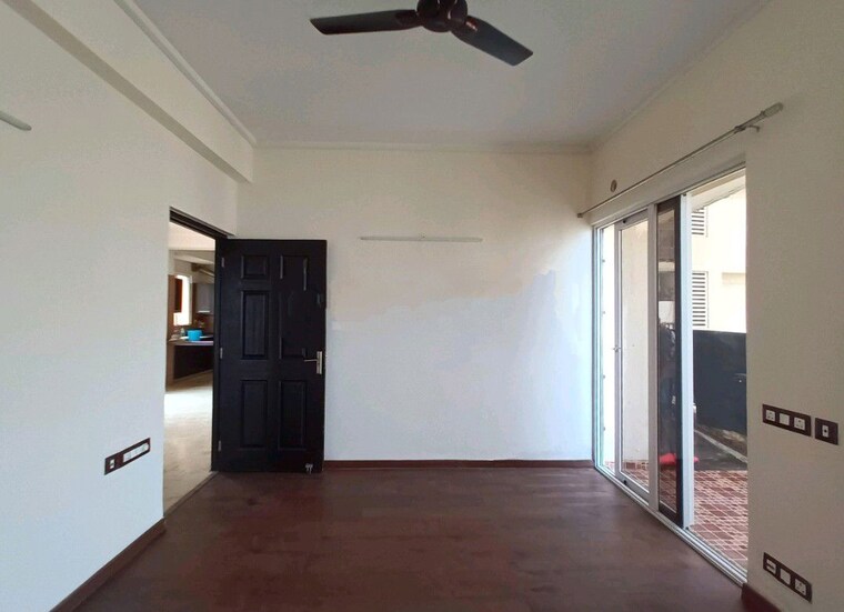 Room, dasnac-the-jewel 2 Bedroom 1260 Sq.Ft. Apartment In Sector 75 Noida 9864313