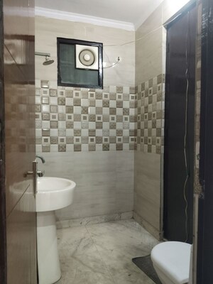 Bathroom in 3 BHK Builder Floor at Sector 37 – for Rent
