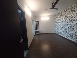 Room in 4 BHK Apartment at Elite Golf Green, Sector 79 – for Rent