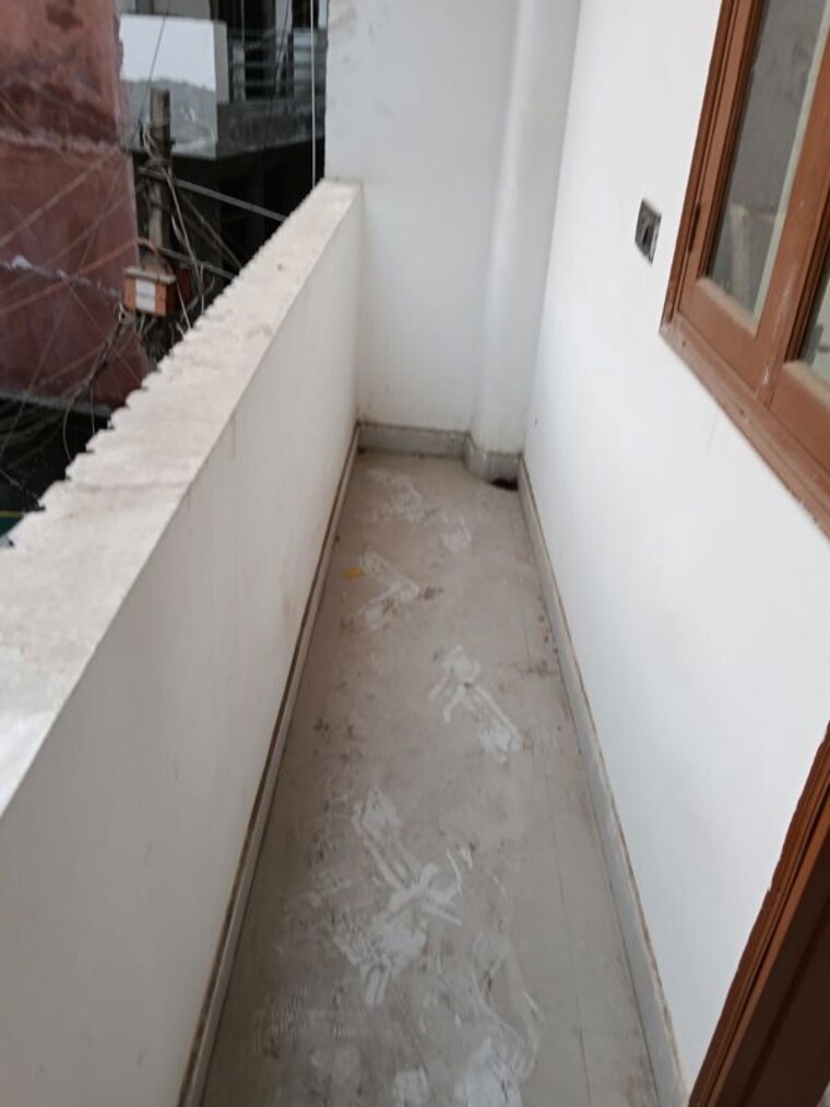 Balcony, saket 2 Bedroom 900 Sq.Ft. Builder Floor In Saket Delhi 9864327