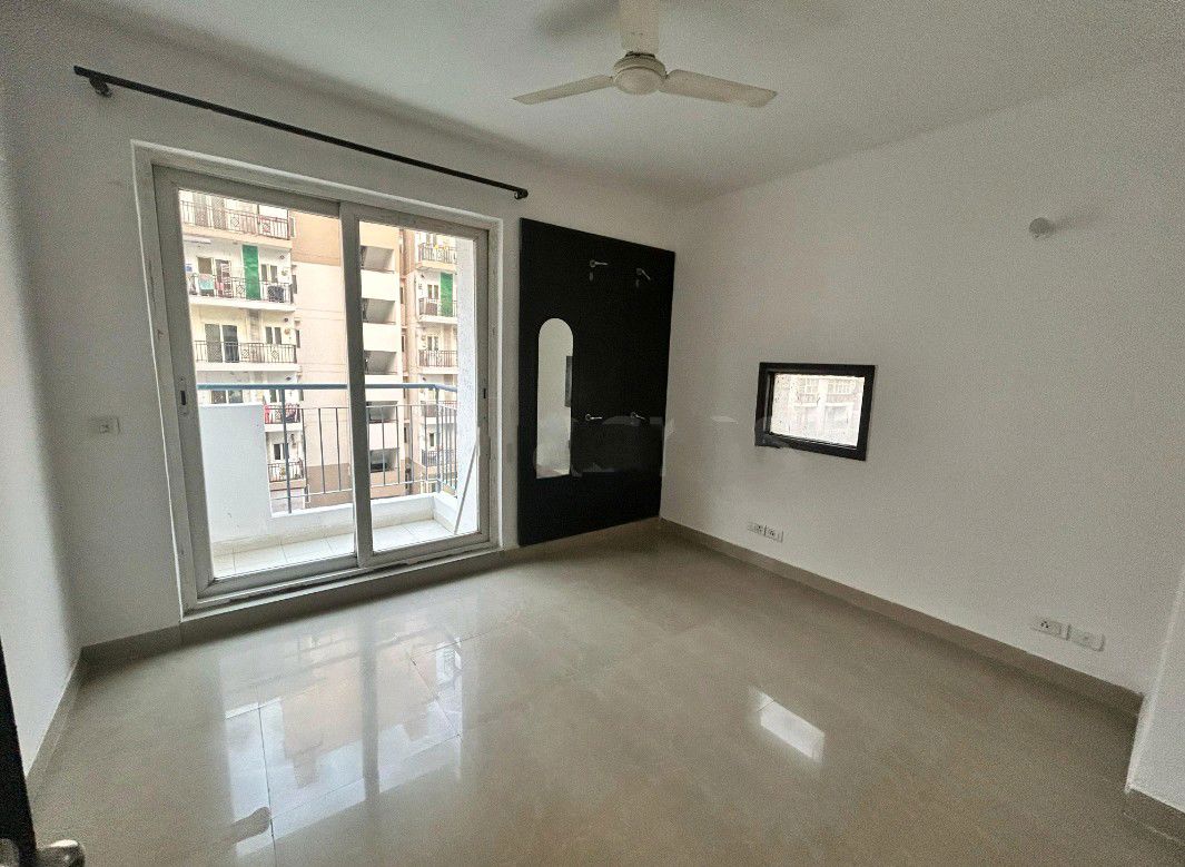 3 BHK + Extra Room 993 Sq.Ft. Apartment in JM Aroma