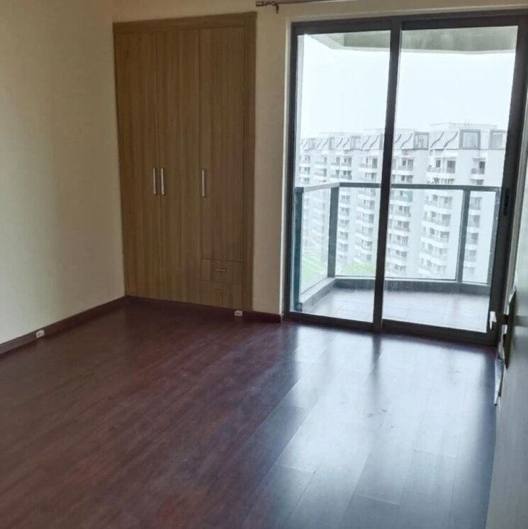 Room, paras-dews 4 Bedroom 2275 Sq.Ft. Apartment In Panwala Khusropur Gurgaon 9864348