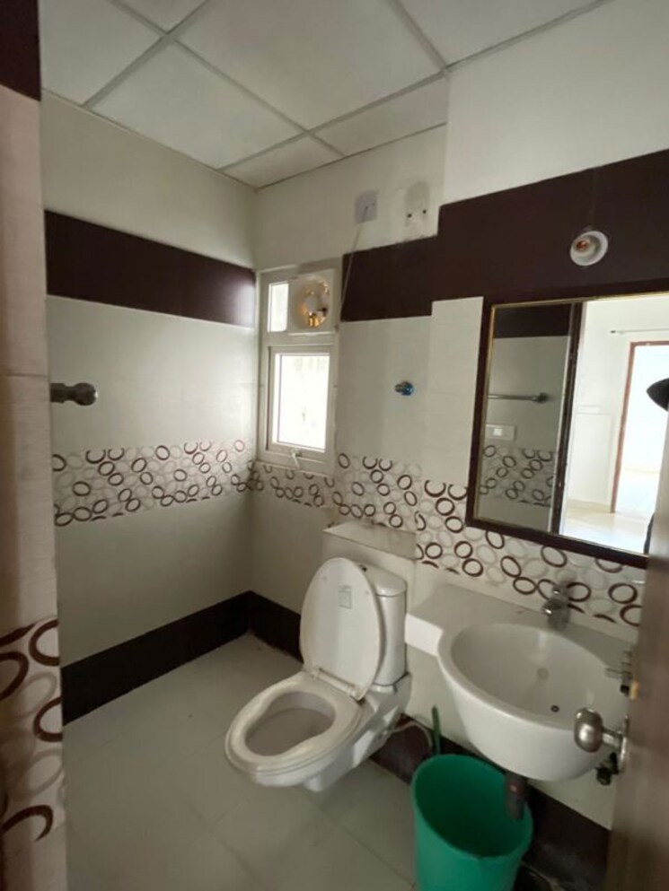 Team Area, sunshine-helios 4 Bedroom 2850 Sq.Ft. Apartment In Sector 78 Noida 9864349