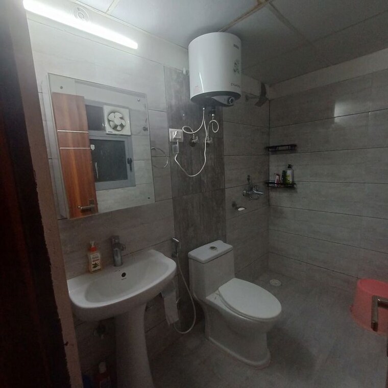 Bathroom, supertech-ecovillage-ii 2 Bedroom 890 Sq.Ft. Apartment In Sector 16b Greater Noida Greater Noida 9864351