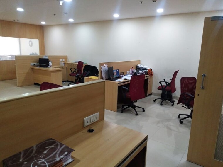 Team Area, magarpatta-city-pentagon Commercial Office Space 3868 Sq.Ft. In Hadapsar Pune 9864353