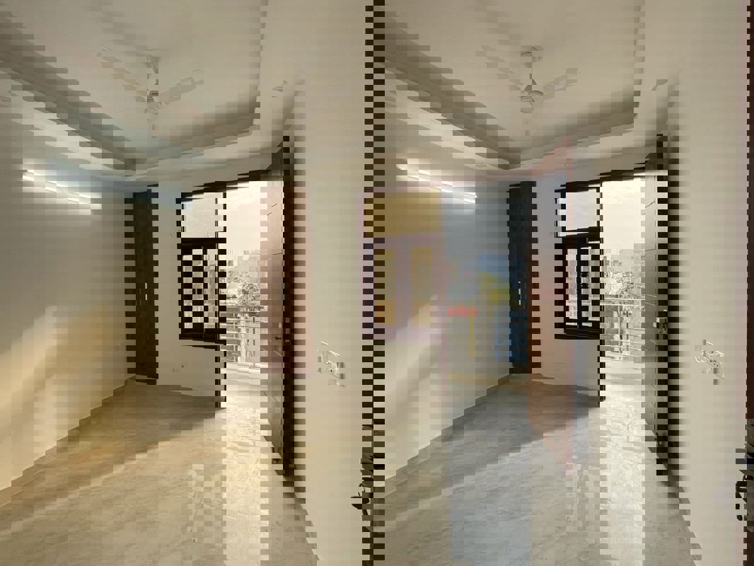 2 BHK Builder Floor For Rent in Saket