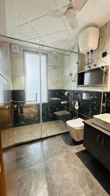 Kitchen in 4 BHK Builder Floor at Suncity Township Gurgaon, Sector 54 – for Rent