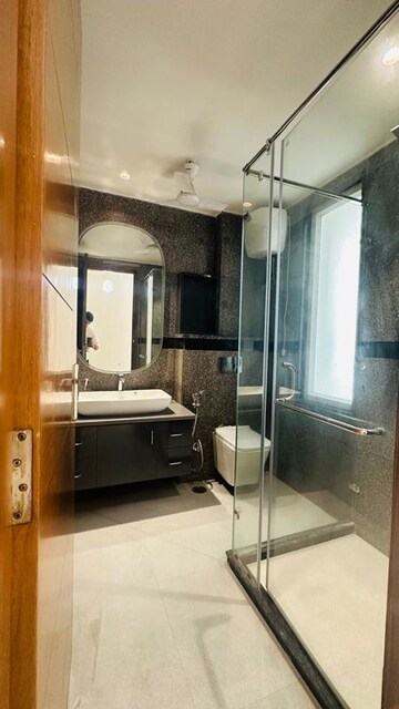 Kitchen in 4 BHK Builder Floor at Suncity Township Gurgaon, Sector 54 – for Rent