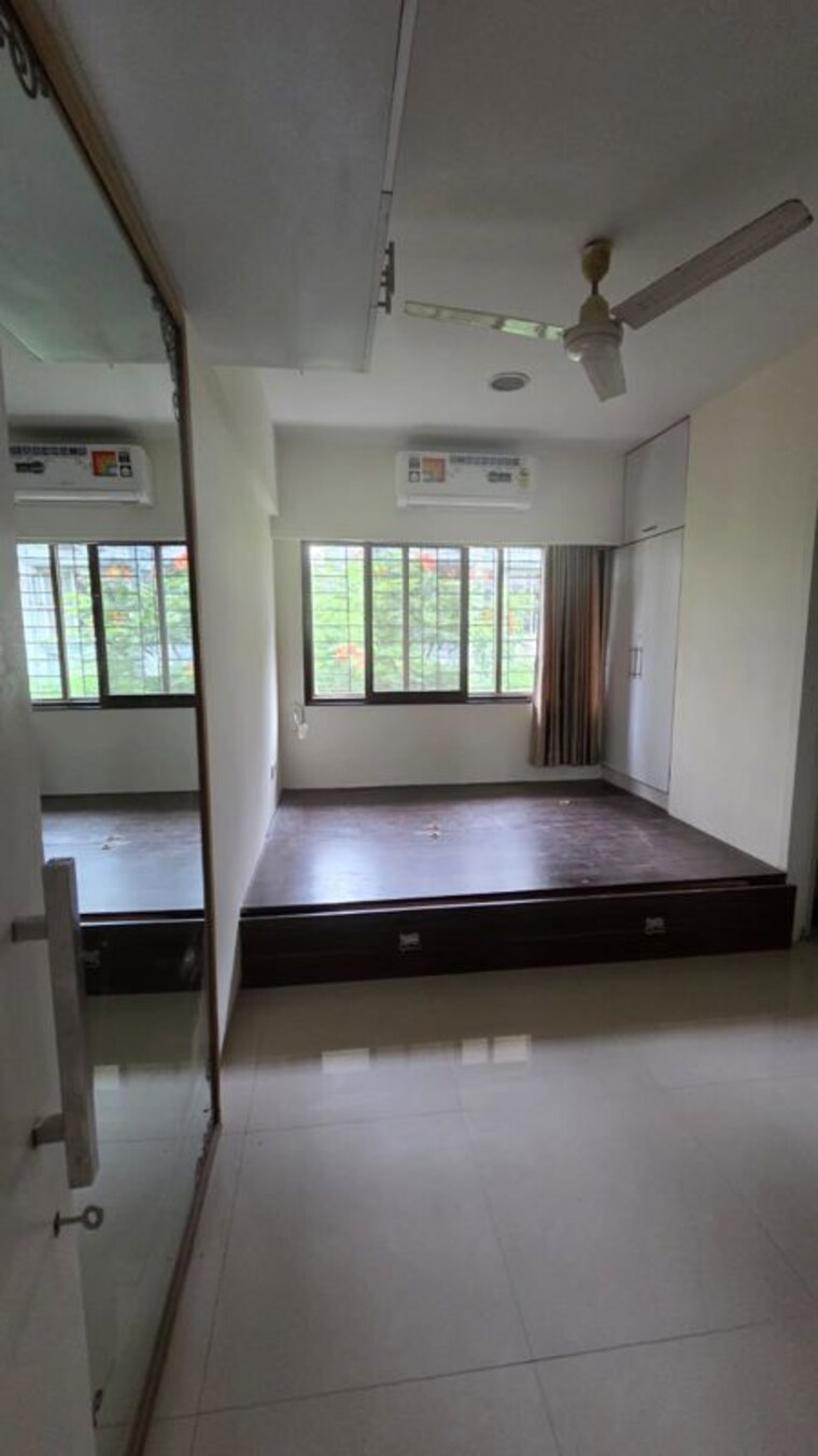 Bedroom, juhu 3 Bedroom 1400 Sq.Ft. Apartment In Juhu Mumbai 9864350