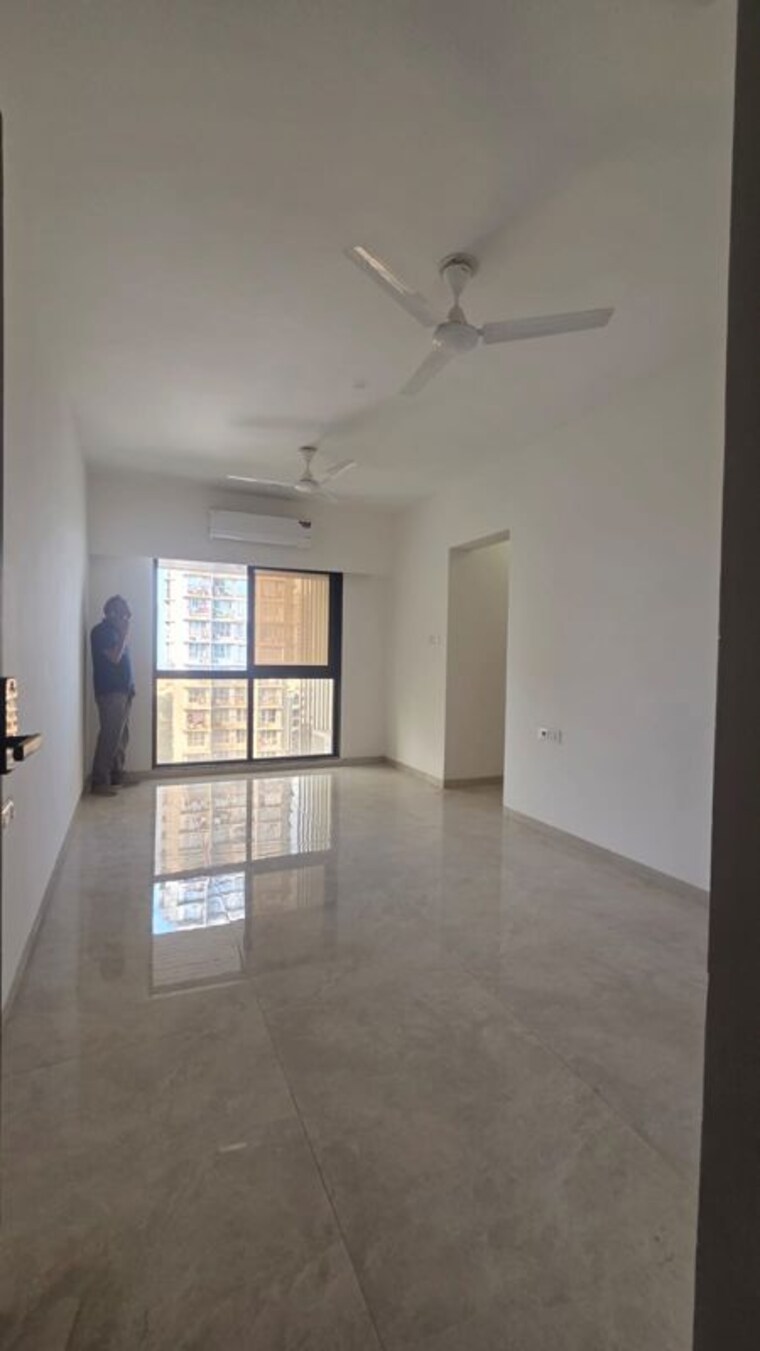 Room, andheri west 2 Bedroom 700 Sq.Ft. Apartment In Andheri West Mumbai 9864359