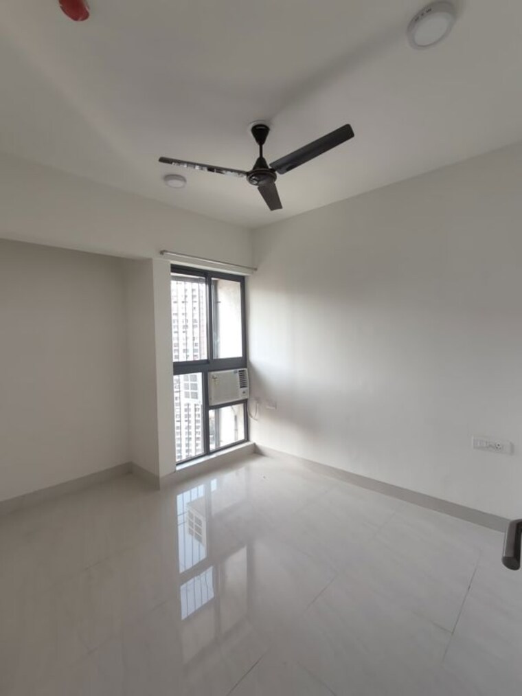 Room, lodha-crown-quality-homes 1 Bedroom 317 Sq.Ft. Apartment In Majiwada Thane 9864379