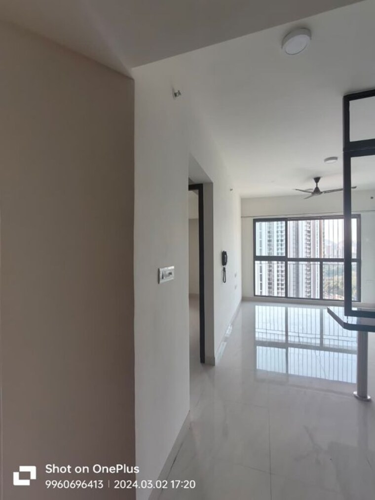 Room, lodha-crown-quality-homes 1 Bedroom 317 Sq.Ft. Apartment In Majiwada Thane 9864379