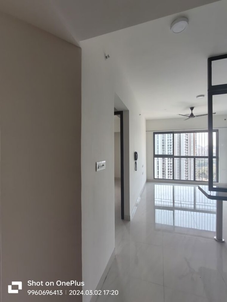 Room, lodha-crown-quality-homes 1 Bedroom 317 Sq.Ft. Apartment In Majiwada Thane 9864379