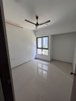2 BHK Apartment For Rent in Kalpataru Immensa