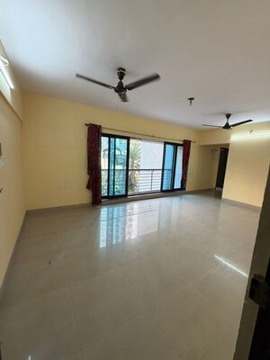 2.5 BHK Apartment For Rent in Runwal Pearl, Manpada