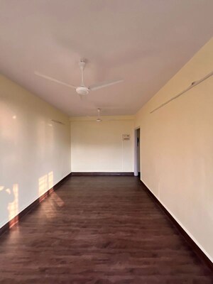 Room in 1 BHK Apartment at Andheri West – for Rent