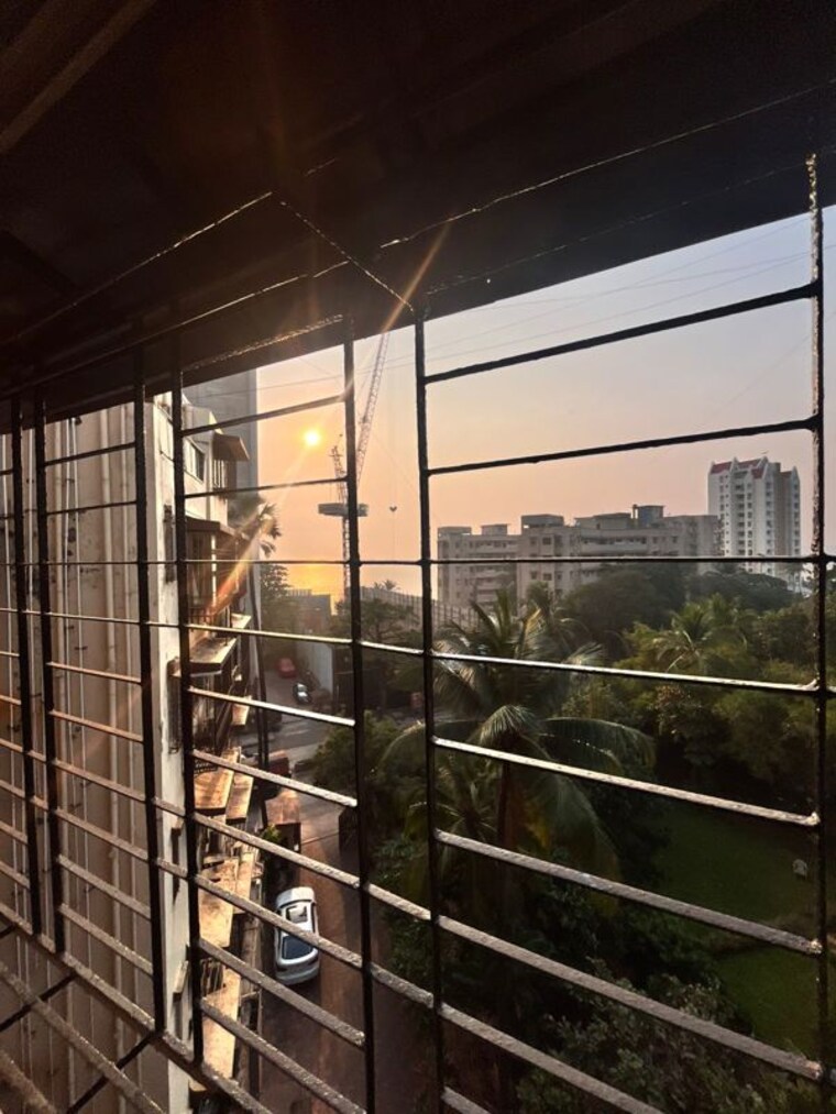 Balcony, andheri west 1 Bedroom 600 Sq.Ft. Apartment In Andheri West Mumbai 9864408