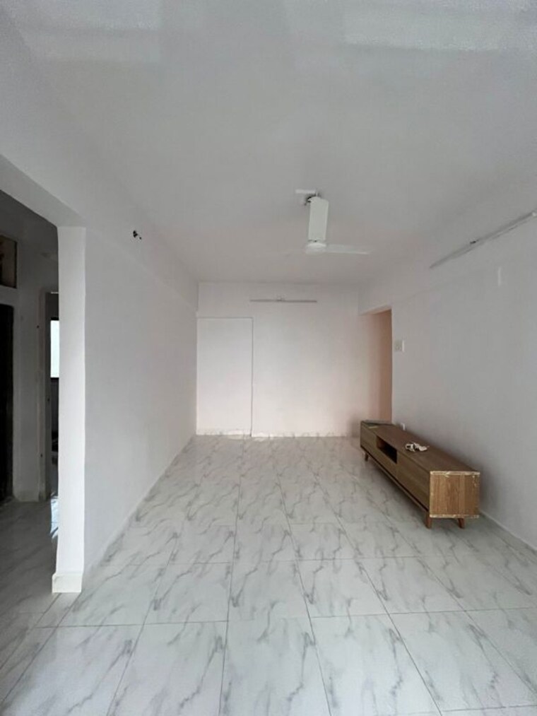 Room, andheri west 2 Bedroom 700 Sq.Ft. Apartment In Andheri West Mumbai 9864429