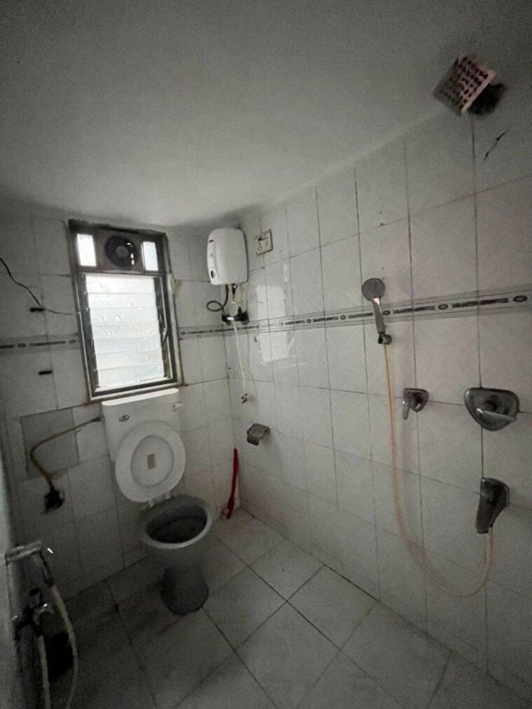 Bathroom, andheri west 2 Bedroom 700 Sq.Ft. Apartment In Andheri West Mumbai 9864429
