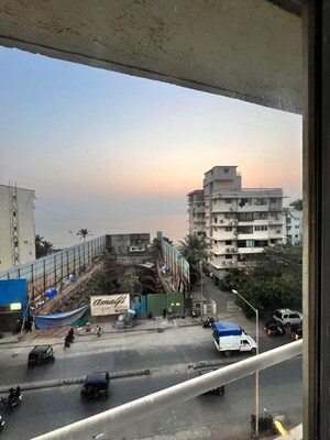 2 BHK Apartment – Exterior View View at Andheri West - for Rent