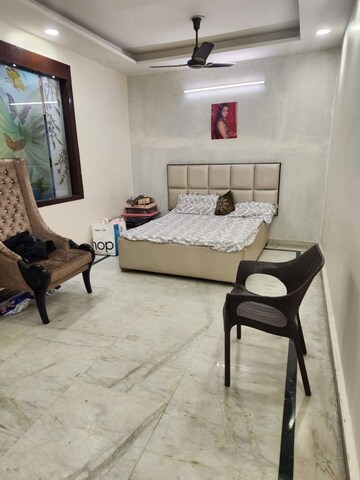 Team Area in  Shop at Minoo Minar, Andheri West – for Rent
