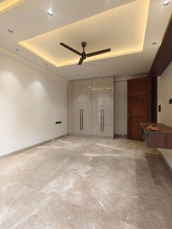 4 BHK + Extra Room Apartment For Sale in Tulip Violet