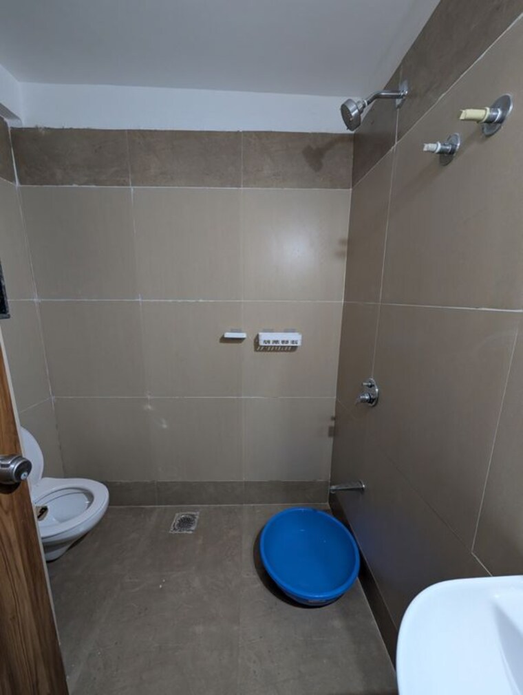 Bathroom, takshashila-more-towers 3 Bedroom 1840 Sq.Ft. Apartment In Ellisbridge Ahmedabad 9864475