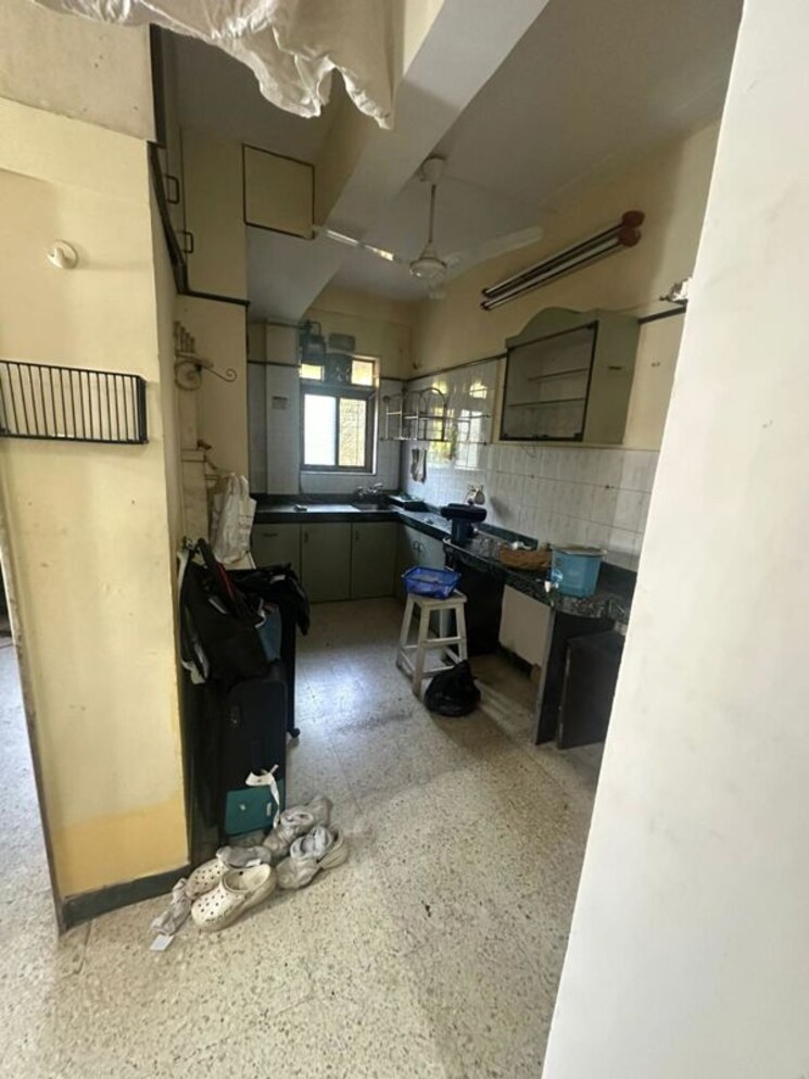 Kitchen, eff-jumbo-darshan-chs 1 Bedroom 620 Sq.Ft. Apartment In Andheri East Mumbai 9864491