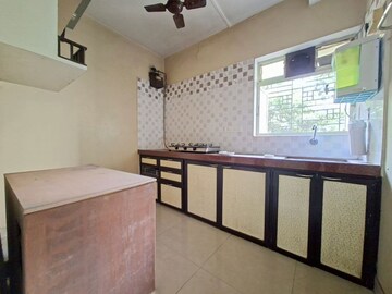 Room in 1 BHK Apartment at Tulshidham Complex, Thane West – for Rent