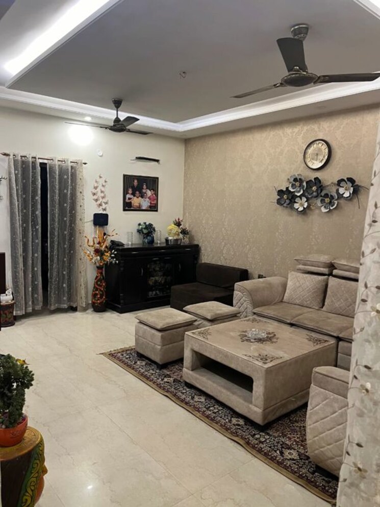 Living Room, dhakoli 3 Bedroom 125 Sq.Ft. Builder Floor In Dhakoli Zirakpur 9864501