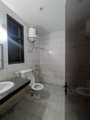 Bathroom in 3 BHK Builder Floor at Empire Floors, Sector 57 – for Rent