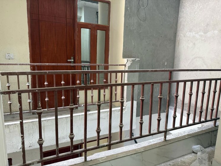 Balcony, saket 1 Bedroom 450 Sq.Ft. Builder Floor In Saket Delhi 9864509