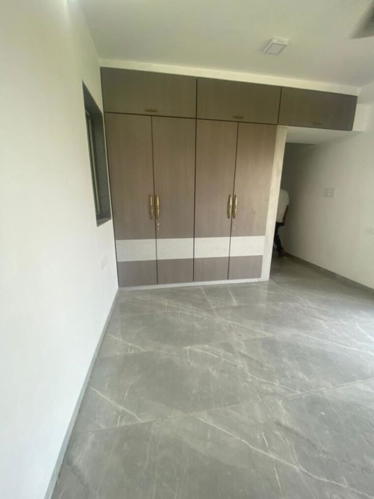 Room, chembur 3 Bedroom 1200 Sq.Ft. Apartment In Chembur Mumbai 9864519