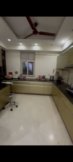 Kitchen in 4 BHK Villa at Sector 48 – for Rent