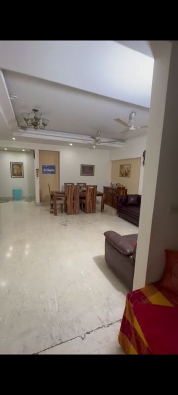 Living Room in 4 BHK Villa at Sector 48 – for Rent
